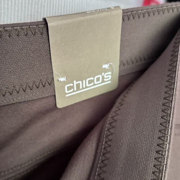 Chico's Ponte Faux Pocket Pant size 2 Short, Large Career Stretch New - Picture 7 of 8